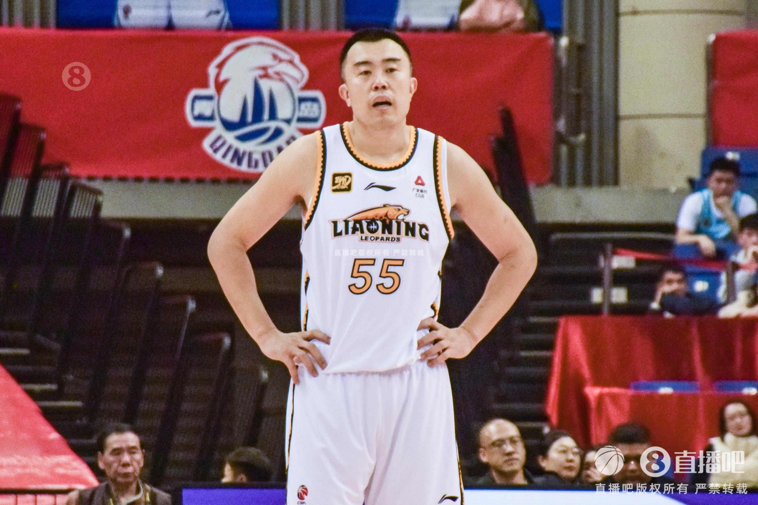 老將盡力了！韓德君7中4拿到14分12籃板3助攻